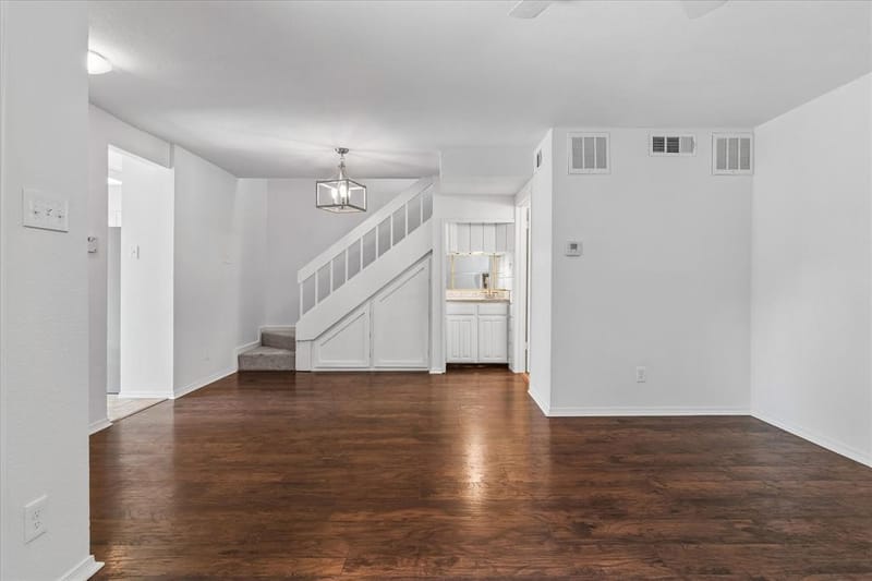 5200 Martel Avenue # 24A, Dallas TX 75206 - Photo 10