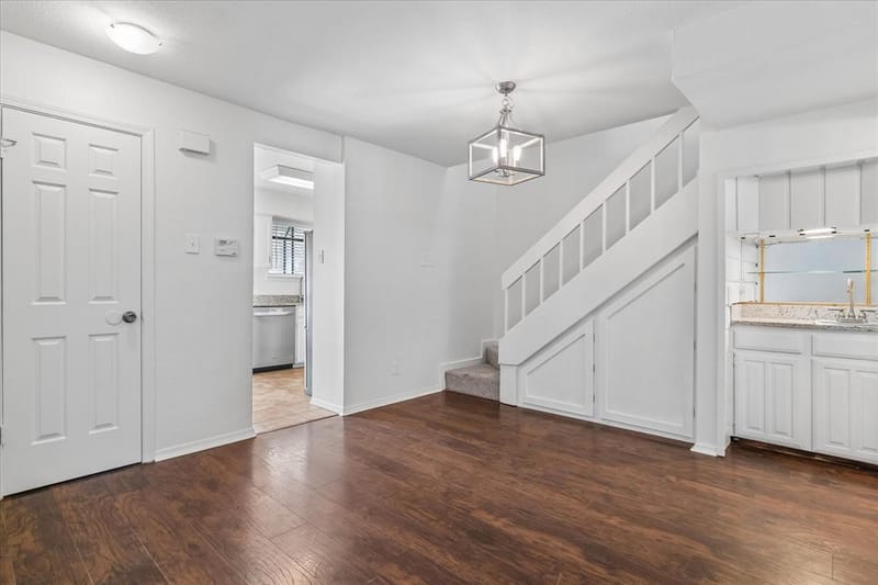 5200 Martel Avenue # 24A, Dallas TX 75206 - Photo 11