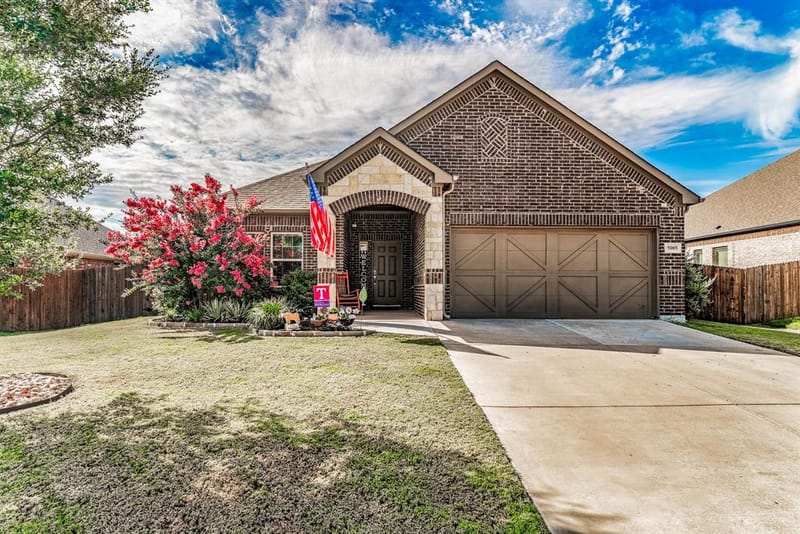 5005 Brookside Drive, Denton TX 76226