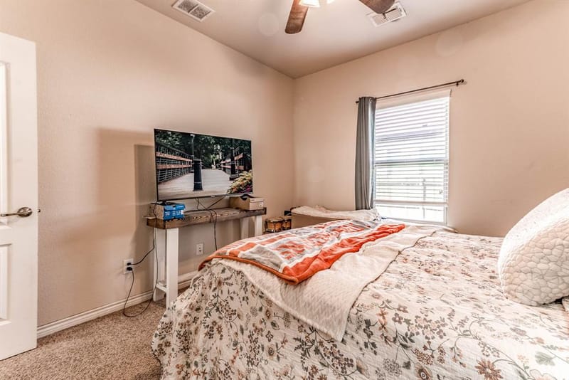 5005 Brookside Drive, Denton TX 76226 - Photo 10