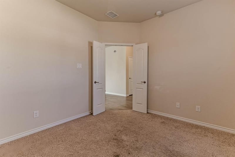 5005 Brookside Drive, Denton TX 76226 - Photo 8