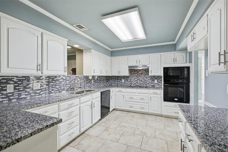 1308 Carver Lane, Irving TX 75061 - Photo 12