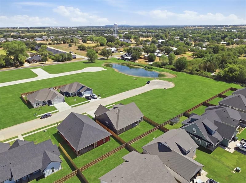 808 Lavender Court, Tolar TX 76476 - Photo 38