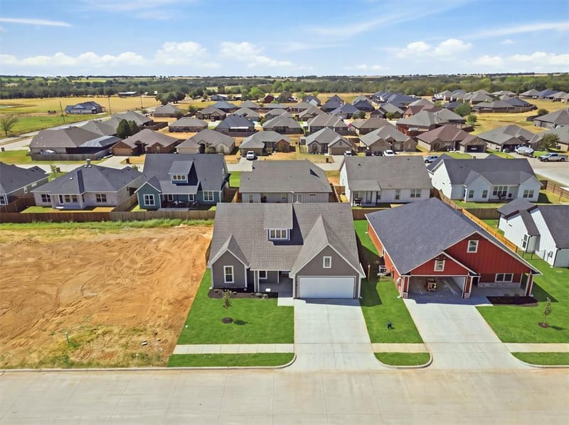 808 Lavender Court, Tolar TX 76476 - Photo 35