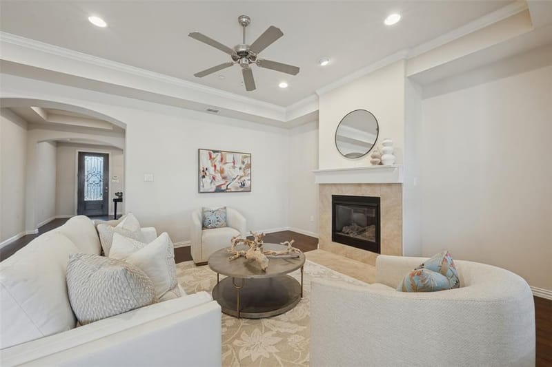 736 Fostery King Place, Keller TX 76248 - Photo 3