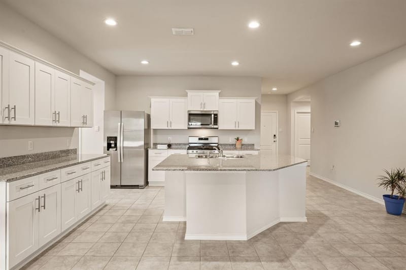 320 Sculptors Crossing, Springtown TX 76082 - Photo 2