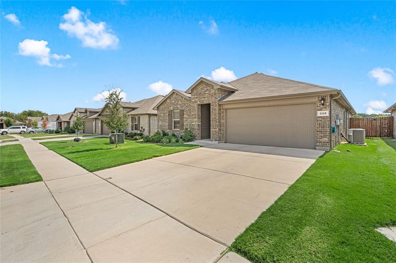 320 Sculptors Crossing, Springtown TX 76082 - Photo 38
