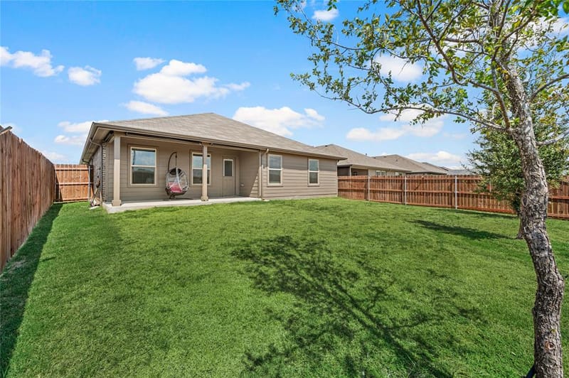 320 Sculptors Crossing, Springtown TX 76082 - Photo 37