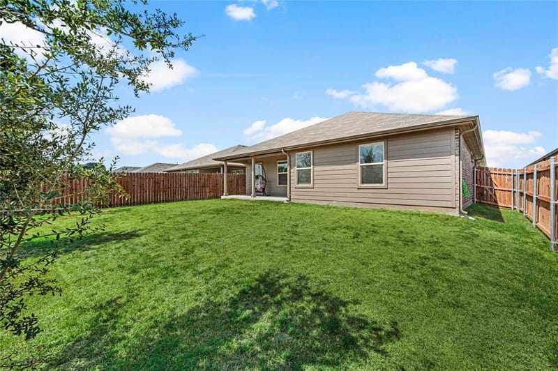 320 Sculptors Crossing, Springtown TX 76082 - Photo 35