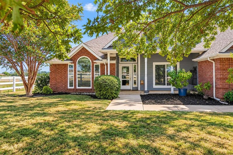 621 Old Stoney Court, Ponder TX 76259