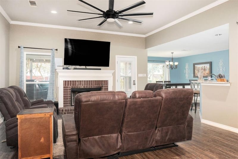621 Old Stoney Court, Ponder TX 76259 - Photo 11