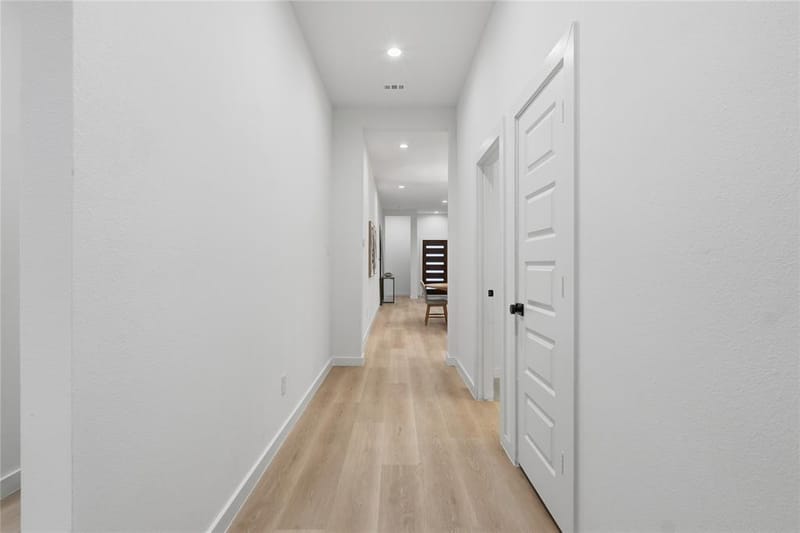 817 Brooks Avenue, Dallas TX 75208 - Photo 2