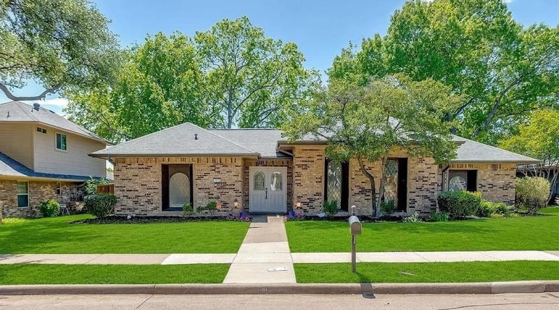 1005 Nottingham Drive, Carrollton TX 75007 - Photo 2