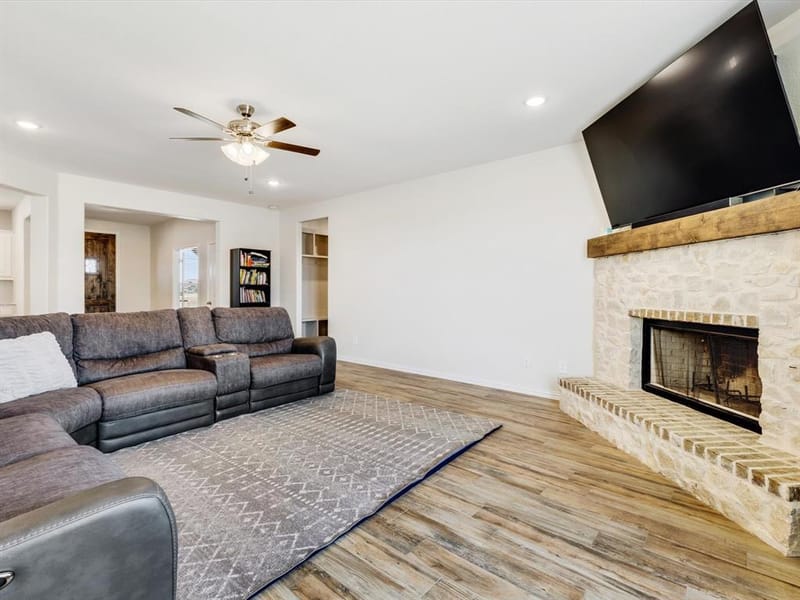 142 Lonicera Lane, Paradise TX 76073 - Photo 18