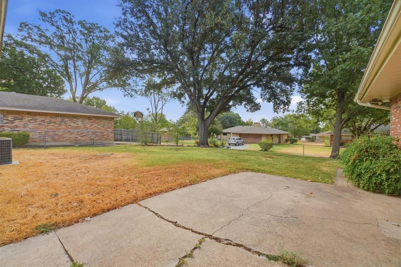 316 Ray Avenue, DeSoto TX 75115 - Photo 37