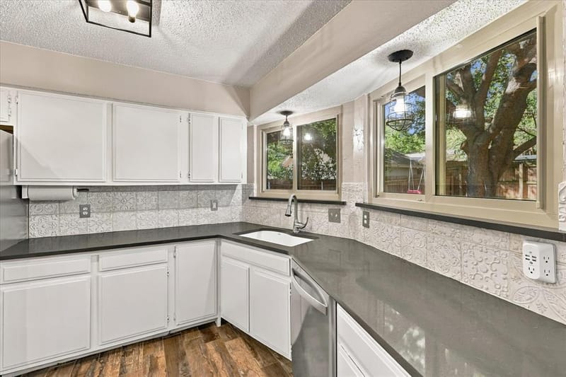 2840 Southridge Drive, Grapevine TX 76051 - Photo 12