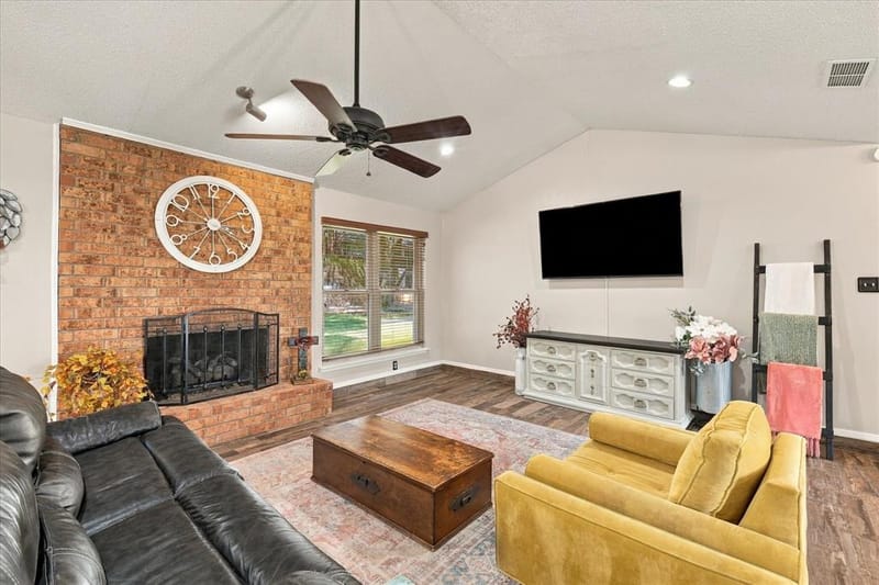 2840 Southridge Drive, Grapevine TX 76051 - Photo 3