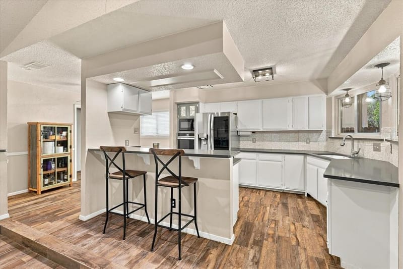 2840 Southridge Drive, Grapevine TX 76051 - Photo 10