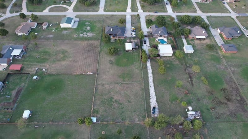 11990 Hill Country Circle, Ponder TX 76259 - Photo 29