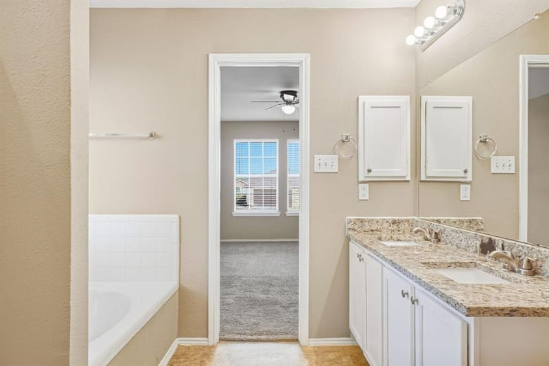1002 Chatham Lane, Forney TX 75126 - Photo 32