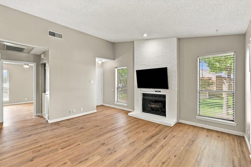 1901 Cloisters Drive # 920, Arlington TX 76011 - Photo 5