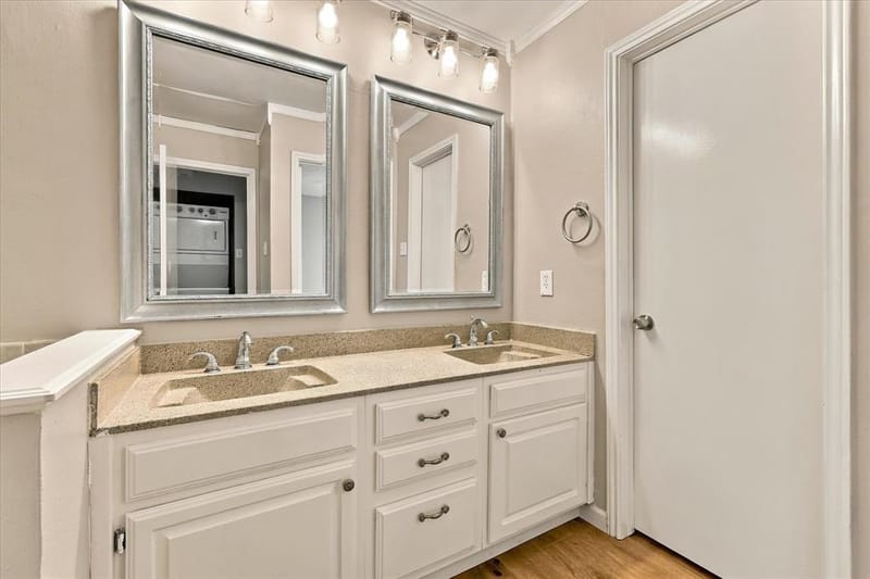 1901 Cloisters Drive # 920, Arlington TX 76011 - Photo 14