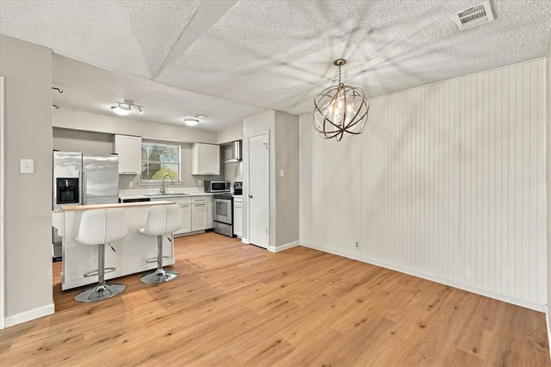 1901 Cloisters Drive # 920, Arlington TX 76011 - Photo 8