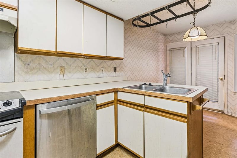 18040 Midway Road # 105, Dallas TX 75287 - Photo 11