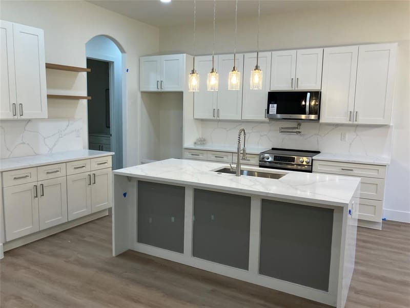 24006 Oak Shadow Drive, Whitney TX 76692 - Photo 6