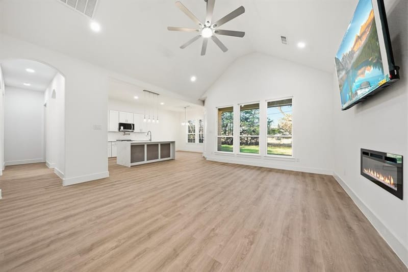 24006 Oak Shadow Drive, Whitney TX 76692 - Photo 12