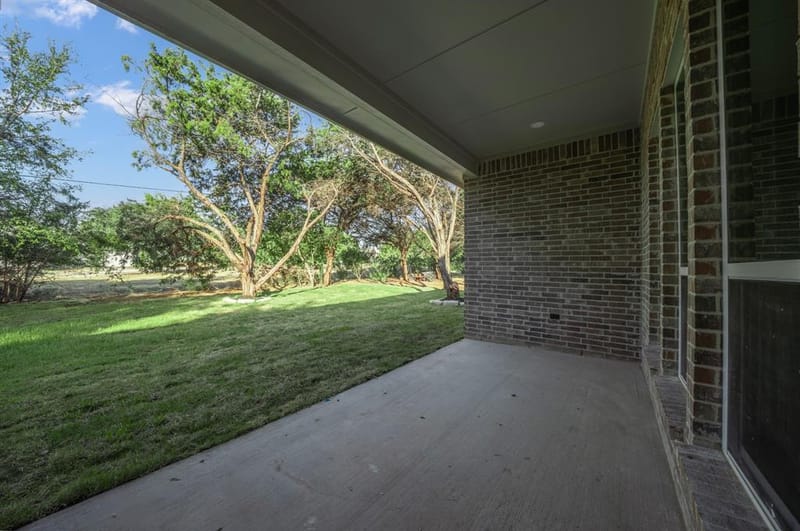 24006 Oak Shadow Drive, Whitney TX 76692 - Photo 7