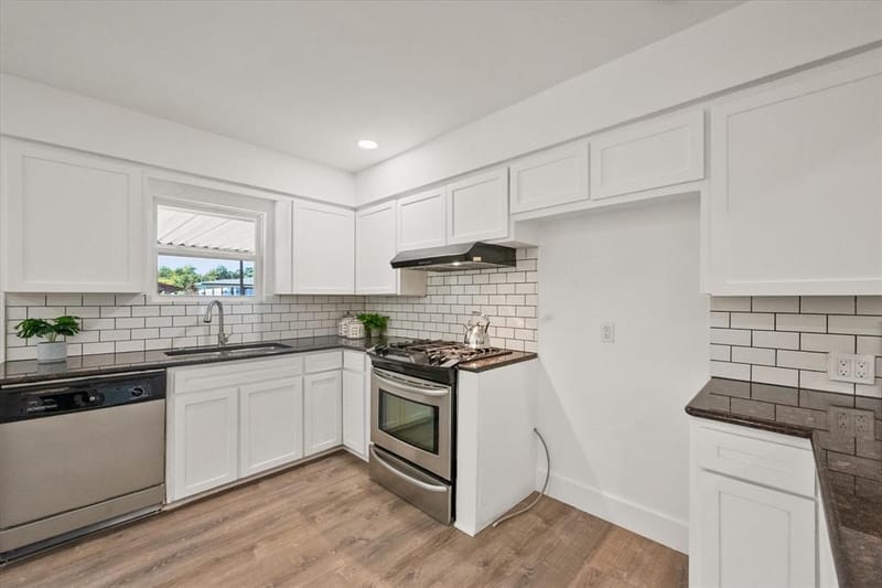 2626 Alden Avenue, Dallas TX 75211 - Photo 6