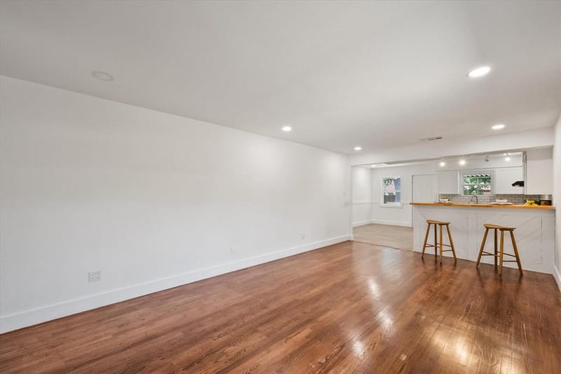 2626 Alden Avenue, Dallas TX 75211 - Photo 13