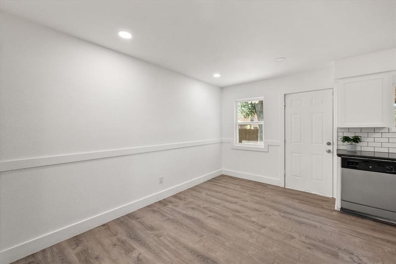 2626 Alden Avenue, Dallas TX 75211 - Photo 10