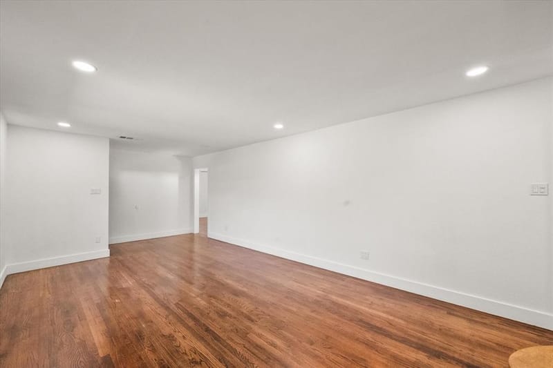 2626 Alden Avenue, Dallas TX 75211 - Photo 14