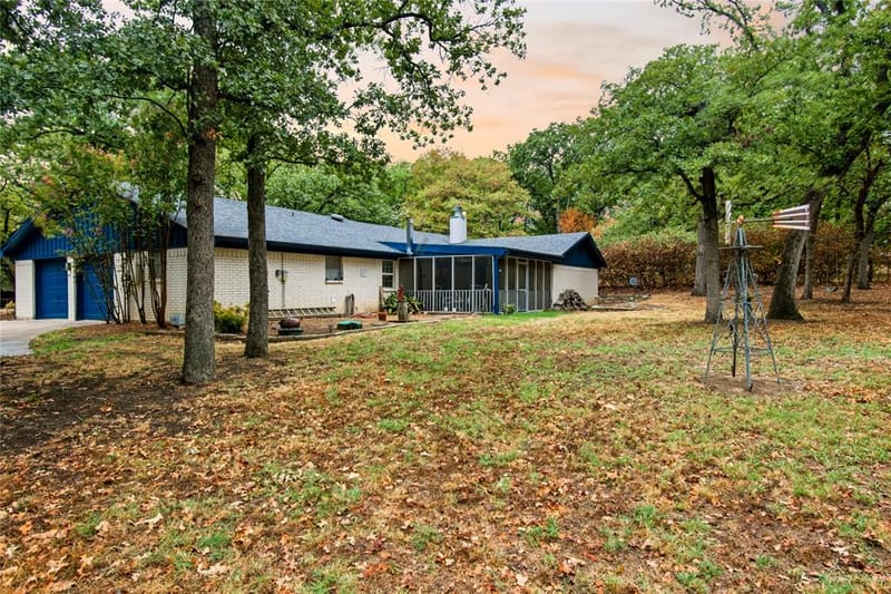 104 Trailwood Court, Burleson TX 76028 - Photo 34