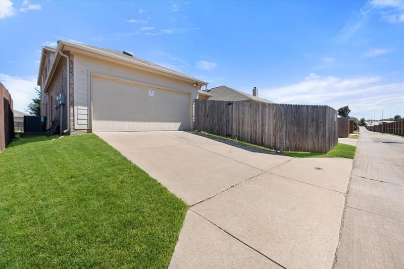 8416 Gentian Drive, Fort Worth TX 76123 - Photo 34