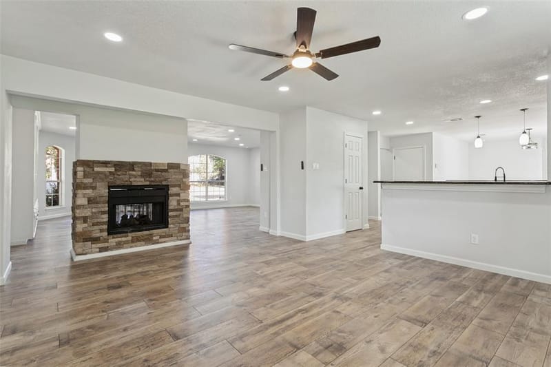 2107 Meadowview Drive, Corinth TX 76210 - Photo 5
