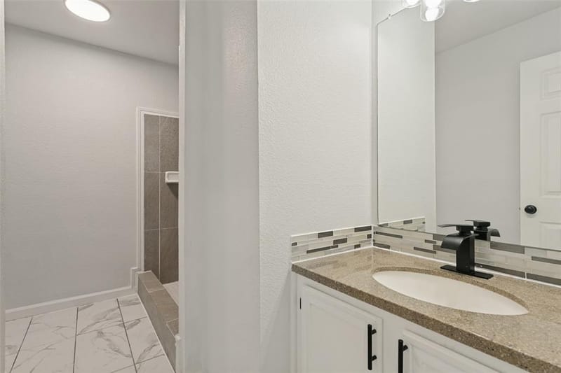 2107 Meadowview Drive, Corinth TX 76210 - Photo 14