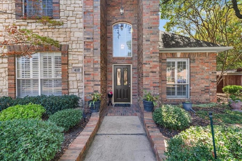 412 Vasey Oak Drive, Keller TX 76248 - Photo 2