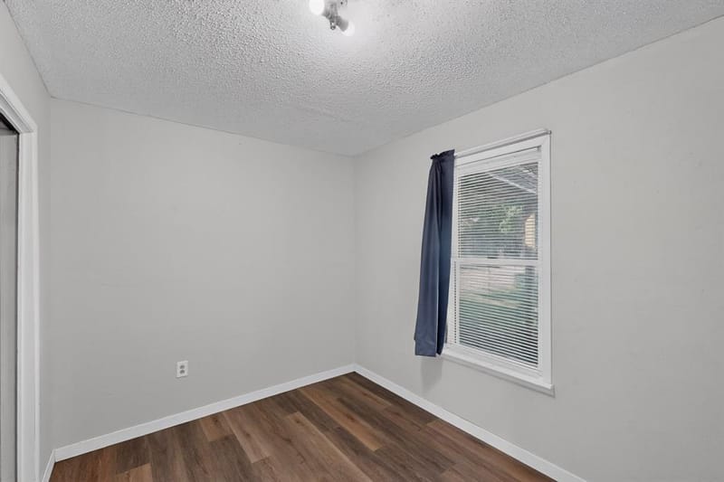 306 S Oak Lane, Tolar TX 76476 - Photo 17