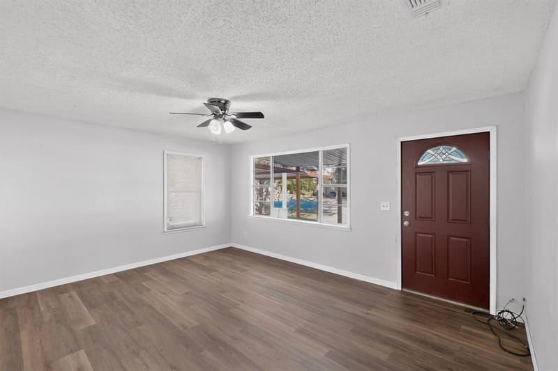 306 S Oak Lane, Tolar TX 76476 - Photo 7