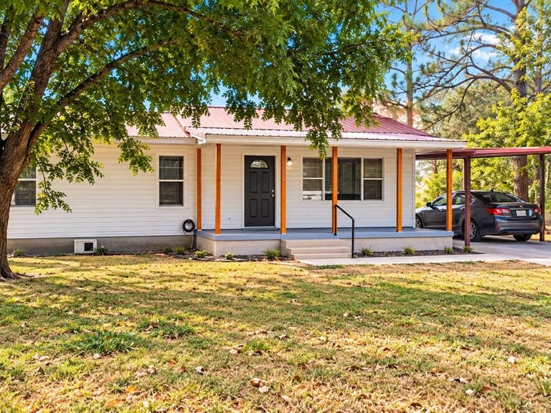 306 S Oak Lane, Tolar TX 76476