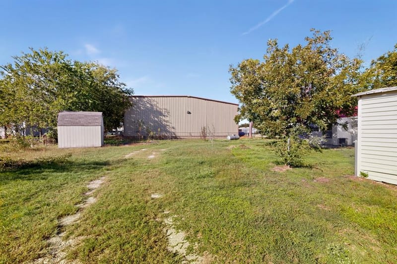 306 S Oak Lane, Tolar TX 76476 - Photo 28