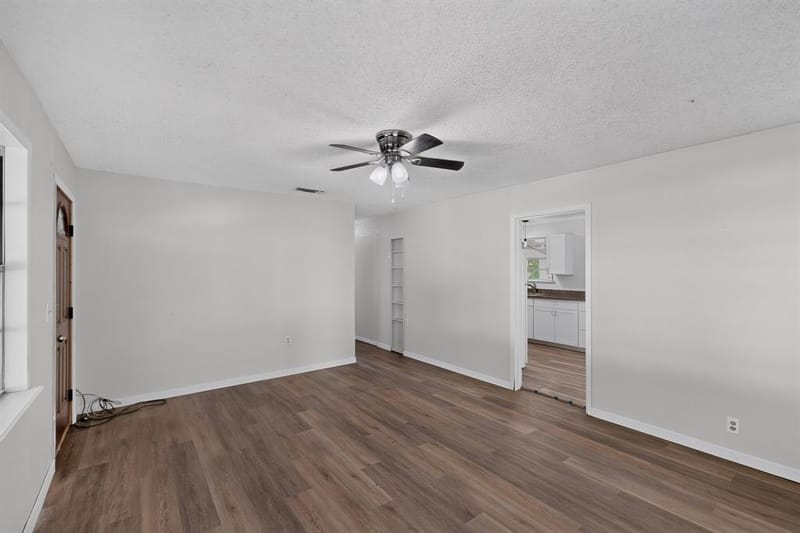 306 S Oak Lane, Tolar TX 76476 - Photo 10