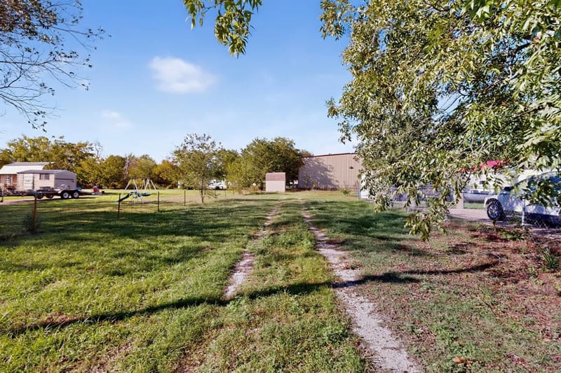 306 S Oak Lane, Tolar TX 76476 - Photo 31
