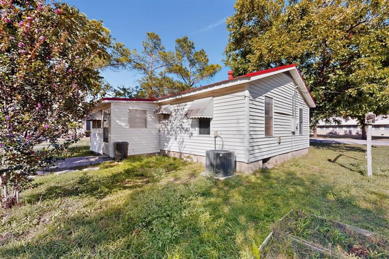 306 S Oak Lane, Tolar TX 76476 - Photo 25
