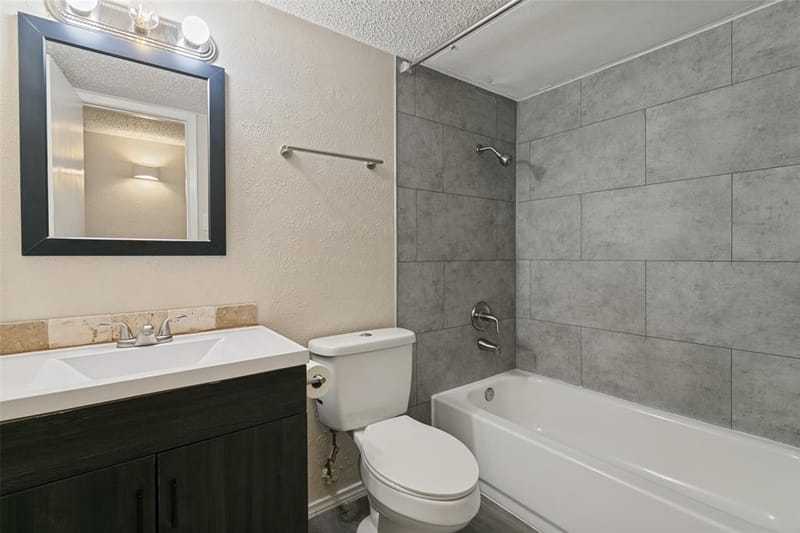 1210 Brook Hill Lane, Arlington TX 76014 - Photo 20