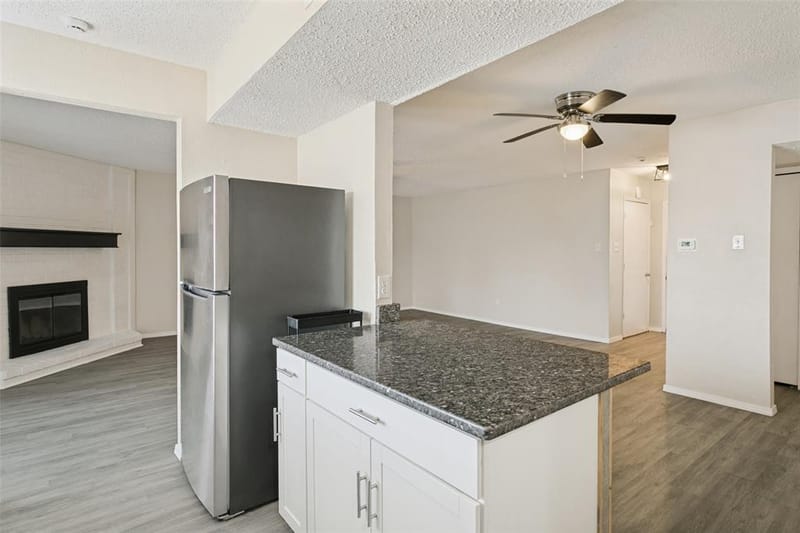 1210 Brook Hill Lane, Arlington TX 76014 - Photo 10