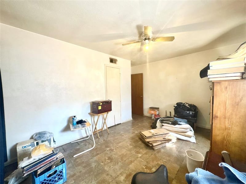 2121 Kingsdale Drive, Fort Worth TX 76119 - Photo 22
